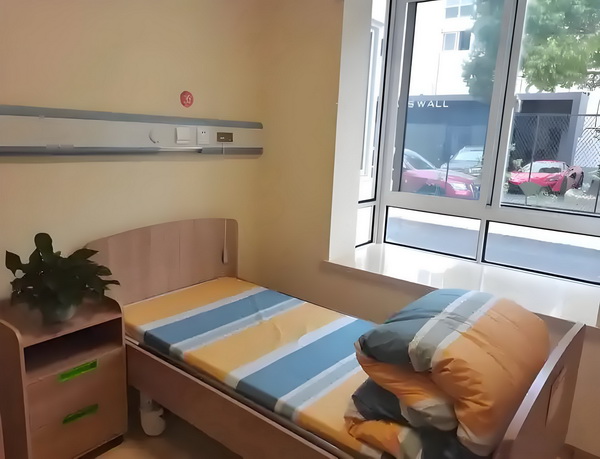 冯骥荐电影南京照相馆：没有抒情只有血的事实